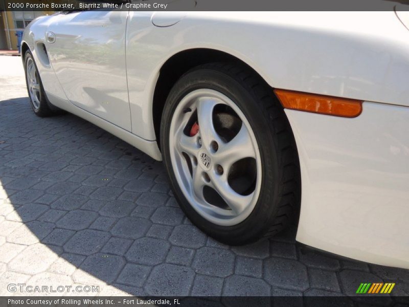 Biarritz White / Graphite Grey 2000 Porsche Boxster