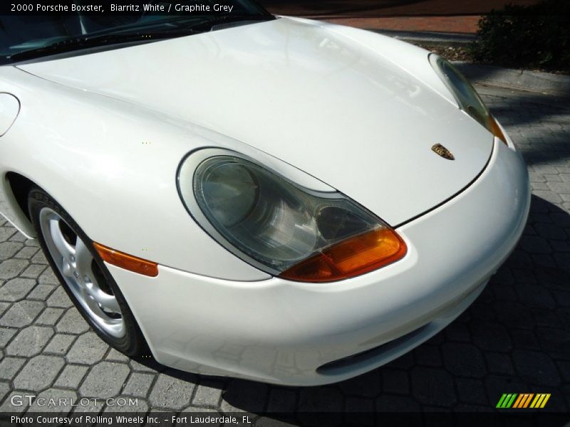 Biarritz White / Graphite Grey 2000 Porsche Boxster
