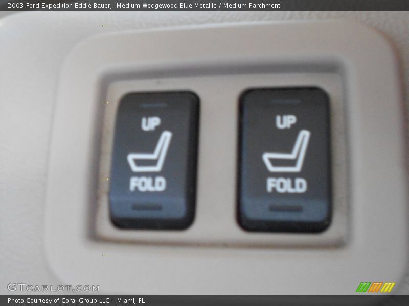 Medium Wedgewood Blue Metallic / Medium Parchment 2003 Ford Expedition Eddie Bauer