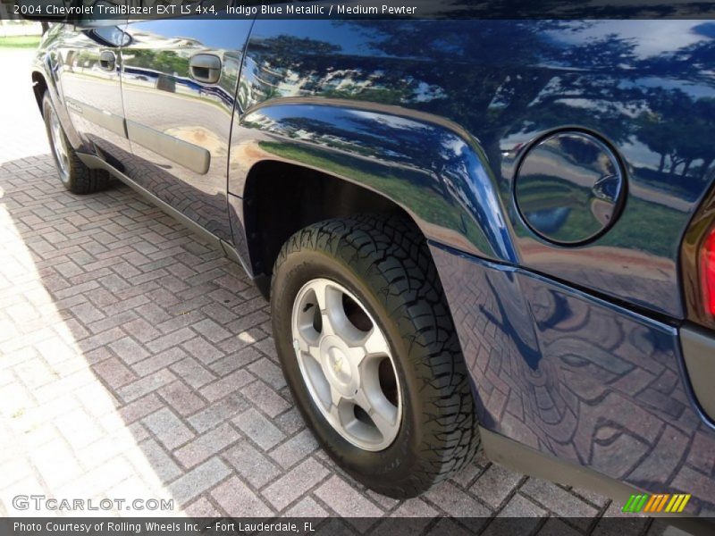 Indigo Blue Metallic / Medium Pewter 2004 Chevrolet TrailBlazer EXT LS 4x4