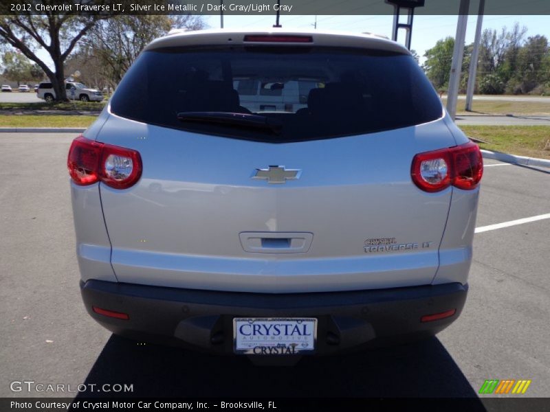 Silver Ice Metallic / Dark Gray/Light Gray 2012 Chevrolet Traverse LT
