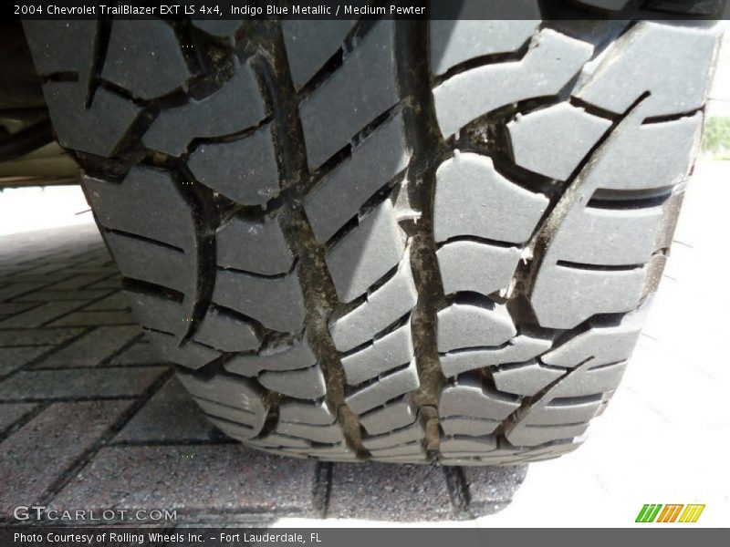 Indigo Blue Metallic / Medium Pewter 2004 Chevrolet TrailBlazer EXT LS 4x4