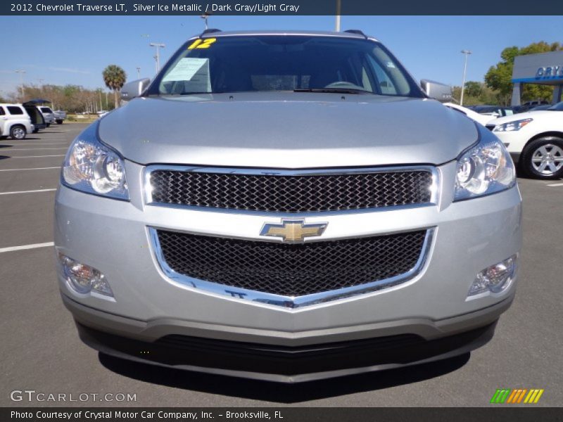 Silver Ice Metallic / Dark Gray/Light Gray 2012 Chevrolet Traverse LT