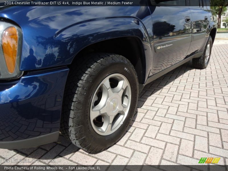 Indigo Blue Metallic / Medium Pewter 2004 Chevrolet TrailBlazer EXT LS 4x4