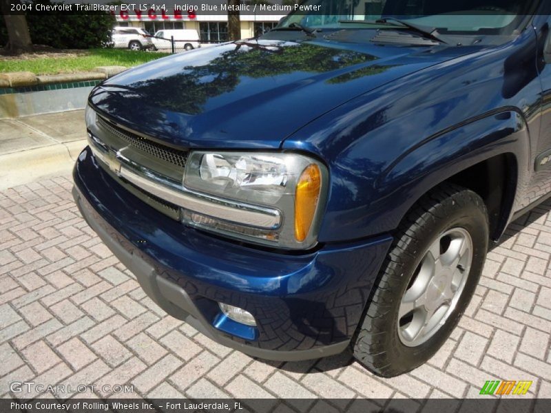 Indigo Blue Metallic / Medium Pewter 2004 Chevrolet TrailBlazer EXT LS 4x4