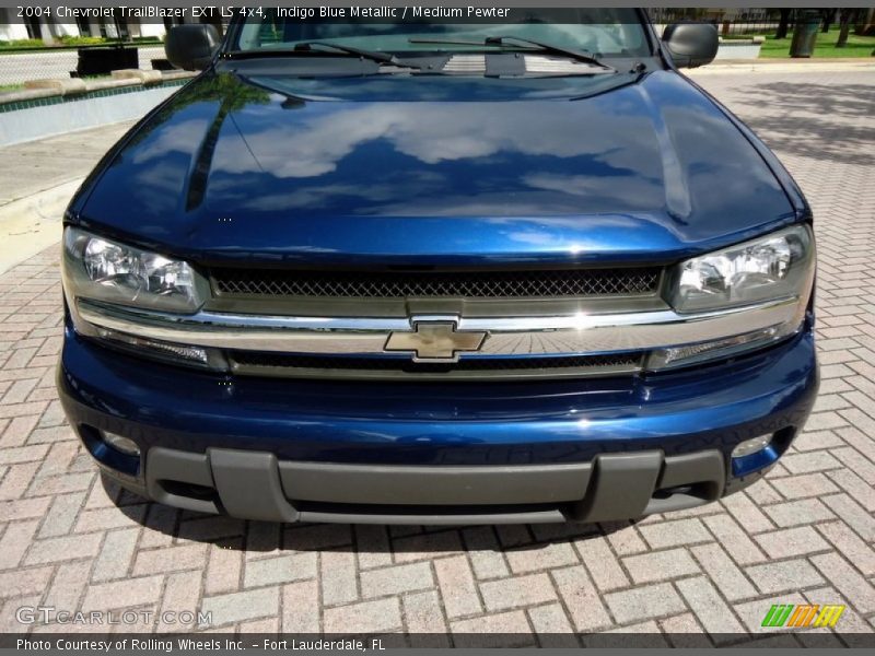 Indigo Blue Metallic / Medium Pewter 2004 Chevrolet TrailBlazer EXT LS 4x4