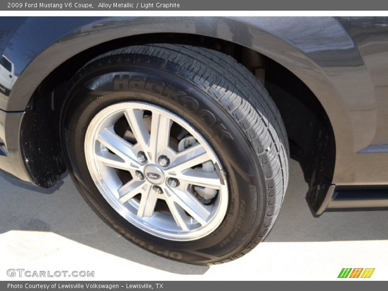 Alloy Metallic / Light Graphite 2009 Ford Mustang V6 Coupe