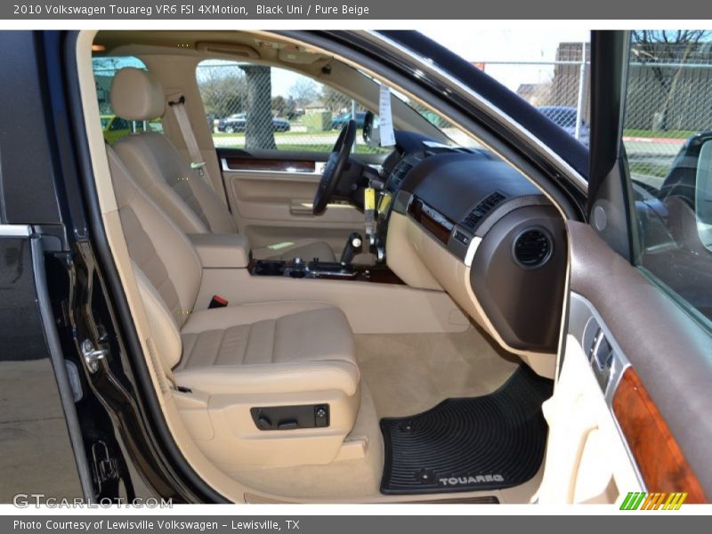 Black Uni / Pure Beige 2010 Volkswagen Touareg VR6 FSI 4XMotion