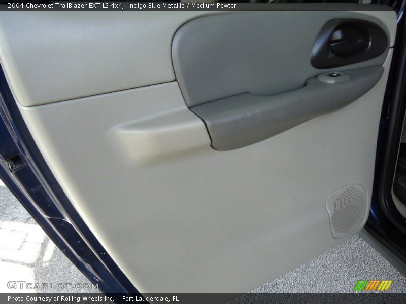 Indigo Blue Metallic / Medium Pewter 2004 Chevrolet TrailBlazer EXT LS 4x4
