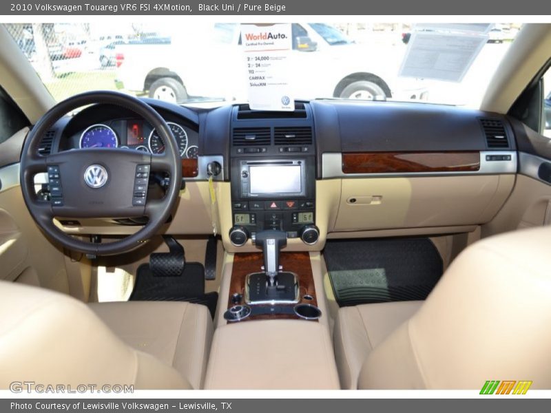 Black Uni / Pure Beige 2010 Volkswagen Touareg VR6 FSI 4XMotion