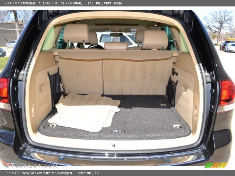 Black Uni / Pure Beige 2010 Volkswagen Touareg VR6 FSI 4XMotion