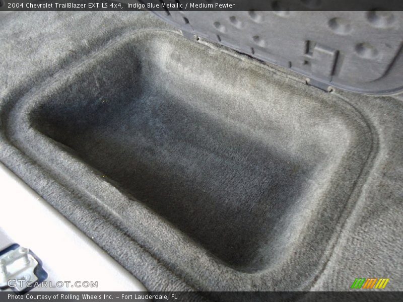 Indigo Blue Metallic / Medium Pewter 2004 Chevrolet TrailBlazer EXT LS 4x4
