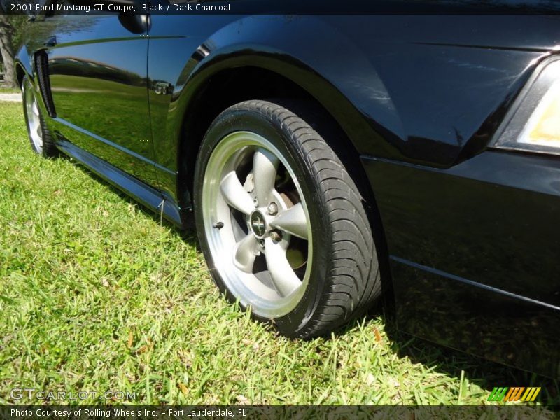 Black / Dark Charcoal 2001 Ford Mustang GT Coupe