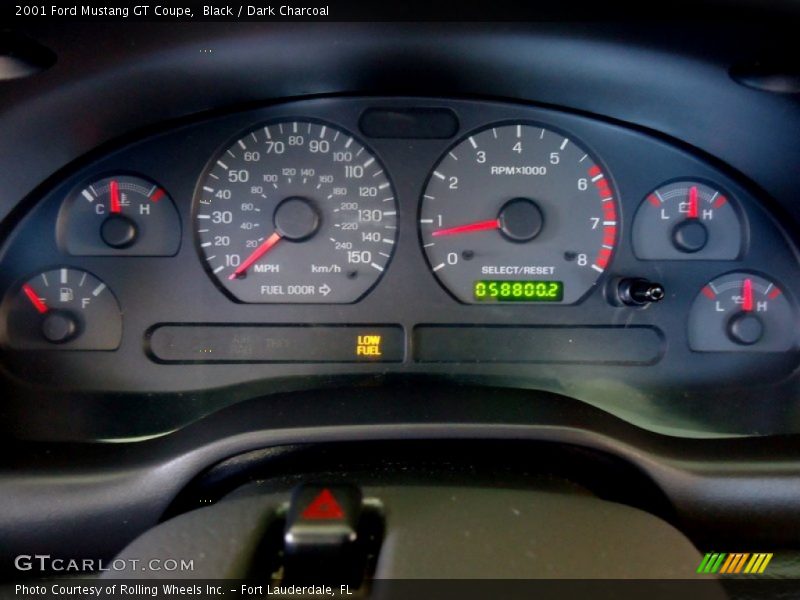 Black / Dark Charcoal 2001 Ford Mustang GT Coupe