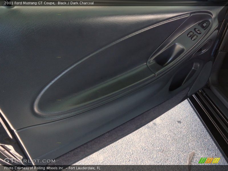 Black / Dark Charcoal 2001 Ford Mustang GT Coupe