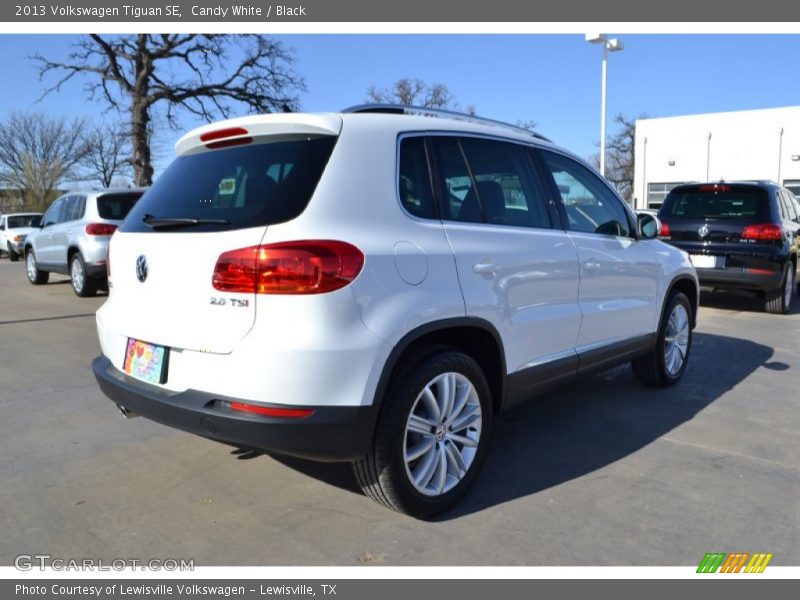 Candy White / Black 2013 Volkswagen Tiguan SE