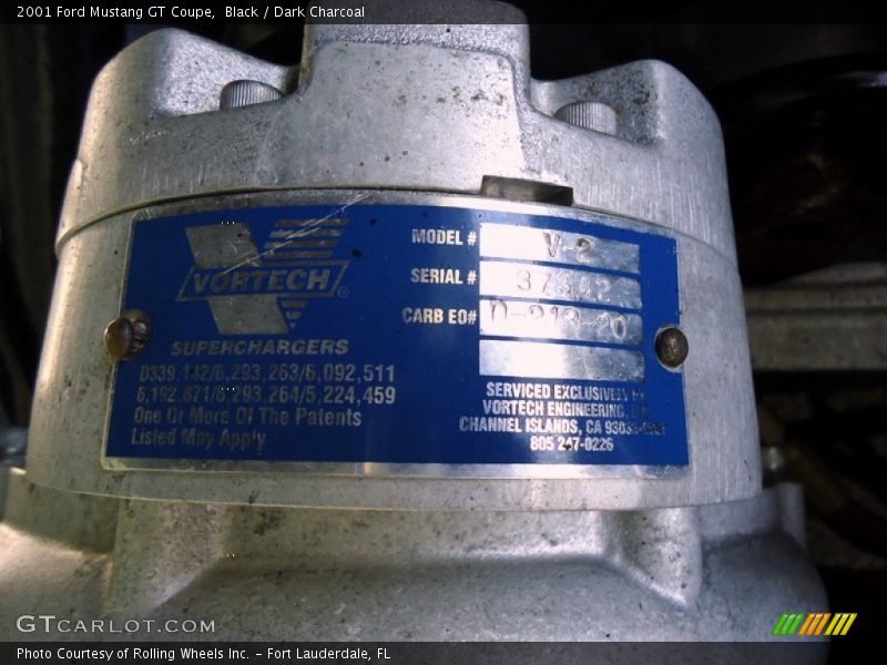Black / Dark Charcoal 2001 Ford Mustang GT Coupe