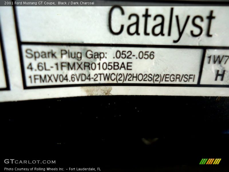 Black / Dark Charcoal 2001 Ford Mustang GT Coupe