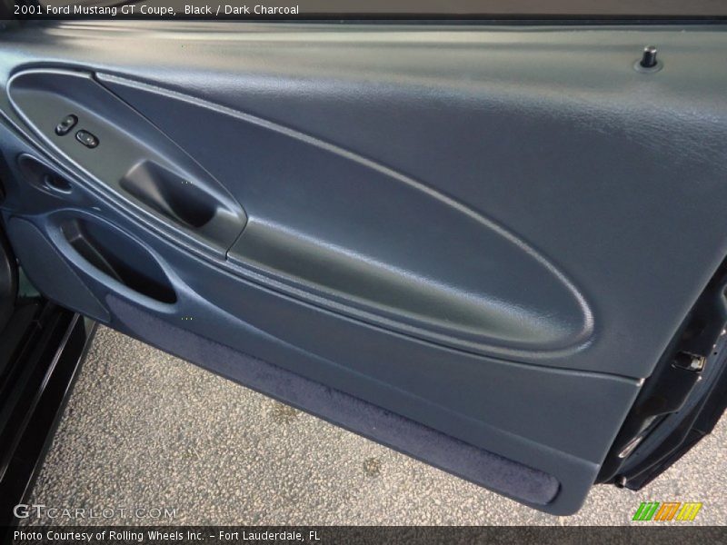 Black / Dark Charcoal 2001 Ford Mustang GT Coupe