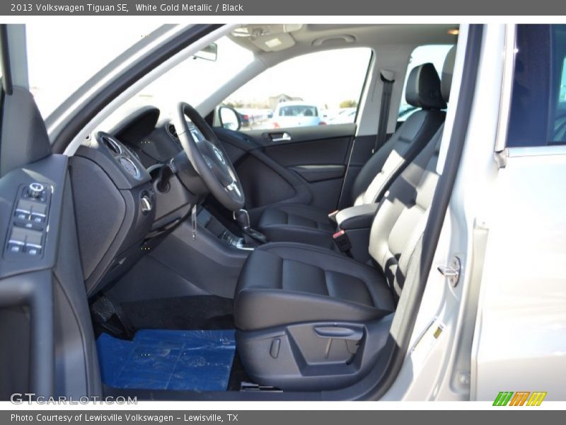 White Gold Metallic / Black 2013 Volkswagen Tiguan SE