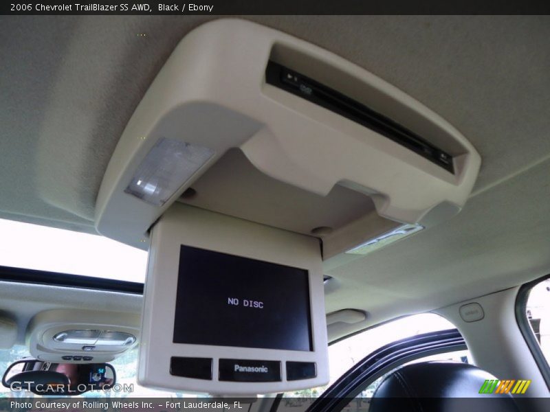 Entertainment System of 2006 TrailBlazer SS AWD
