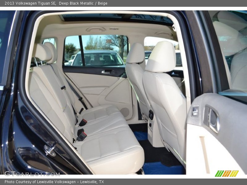 Deep Black Metallic / Beige 2013 Volkswagen Tiguan SE