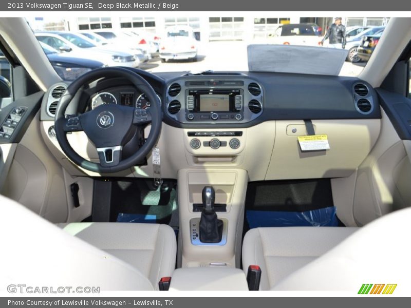 Deep Black Metallic / Beige 2013 Volkswagen Tiguan SE