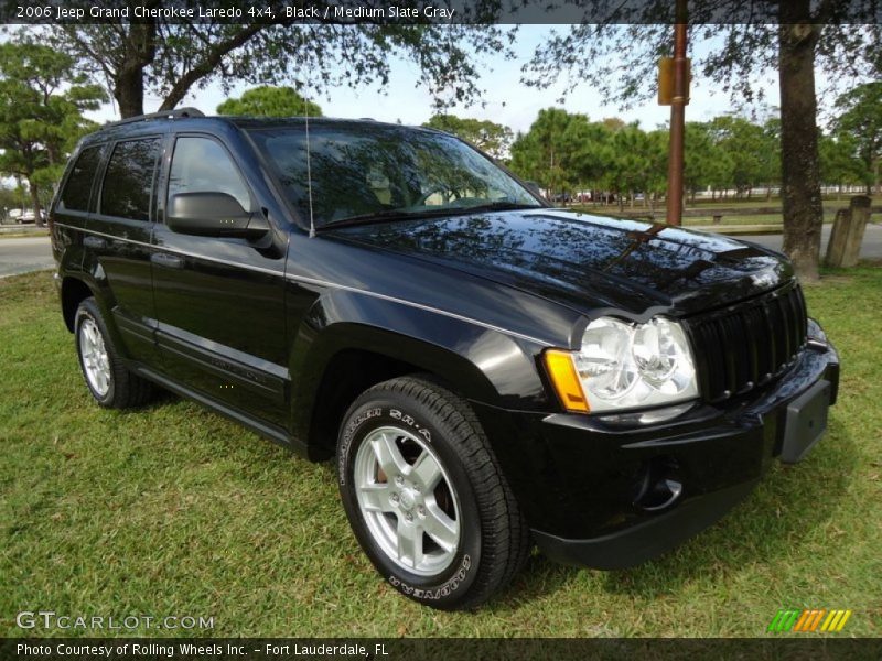 Black / Medium Slate Gray 2006 Jeep Grand Cherokee Laredo 4x4