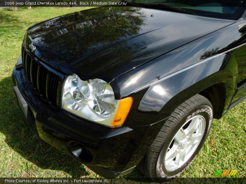 Black / Medium Slate Gray 2006 Jeep Grand Cherokee Laredo 4x4