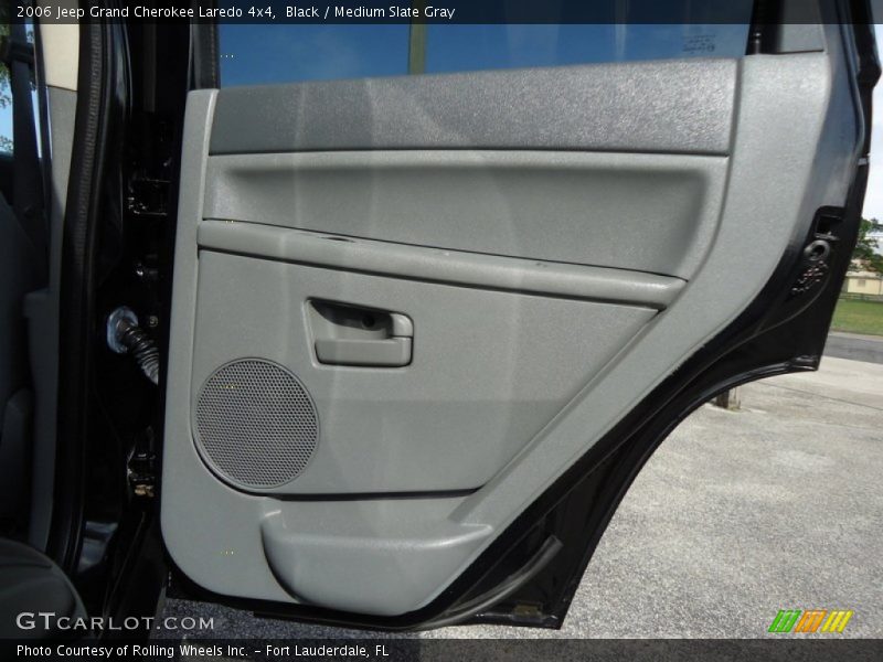 Black / Medium Slate Gray 2006 Jeep Grand Cherokee Laredo 4x4