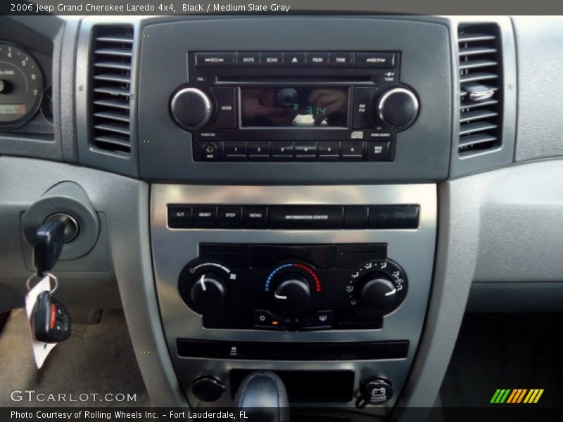 Black / Medium Slate Gray 2006 Jeep Grand Cherokee Laredo 4x4