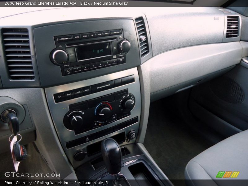 Black / Medium Slate Gray 2006 Jeep Grand Cherokee Laredo 4x4