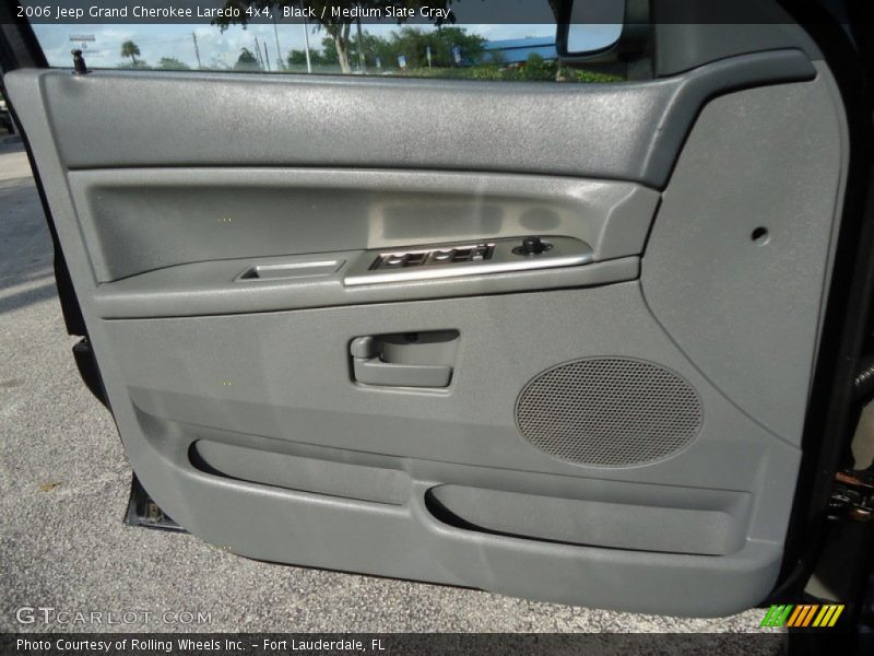 Black / Medium Slate Gray 2006 Jeep Grand Cherokee Laredo 4x4