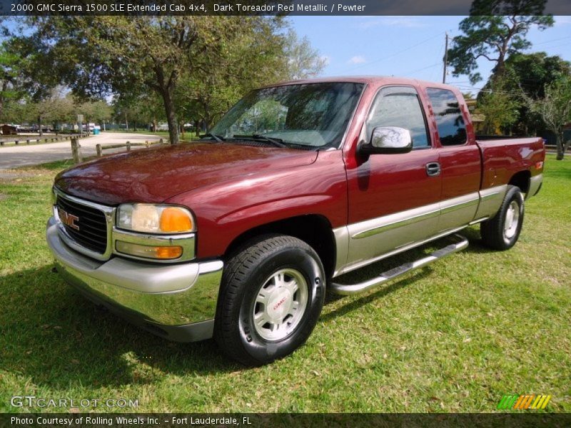 Front 3/4 View of 2000 Sierra 1500 SLE Extended Cab 4x4