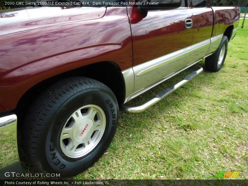 Dark Toreador Red Metallic / Pewter 2000 GMC Sierra 1500 SLE Extended Cab 4x4