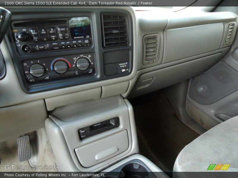 Controls of 2000 Sierra 1500 SLE Extended Cab 4x4