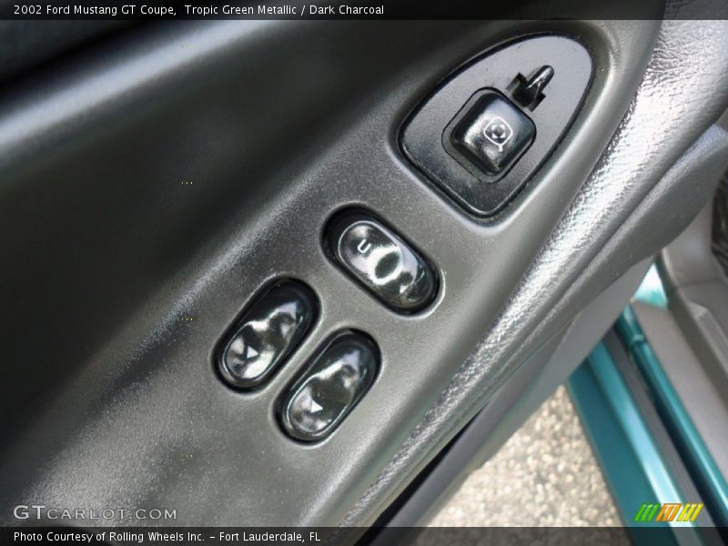 Controls of 2002 Mustang GT Coupe