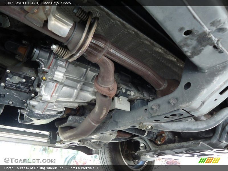 Undercarriage of 2007 GX 470