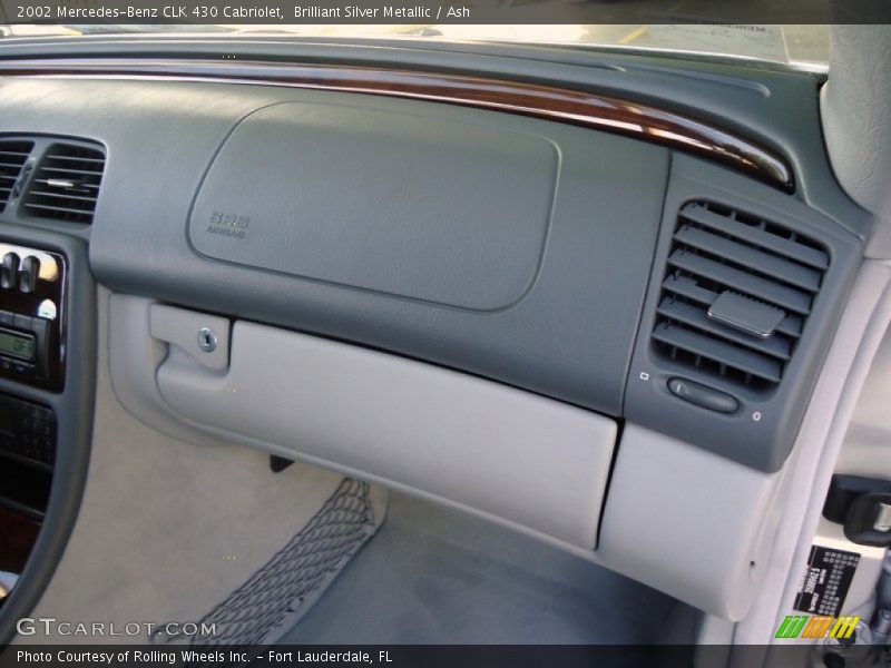 Dashboard of 2002 CLK 430 Cabriolet