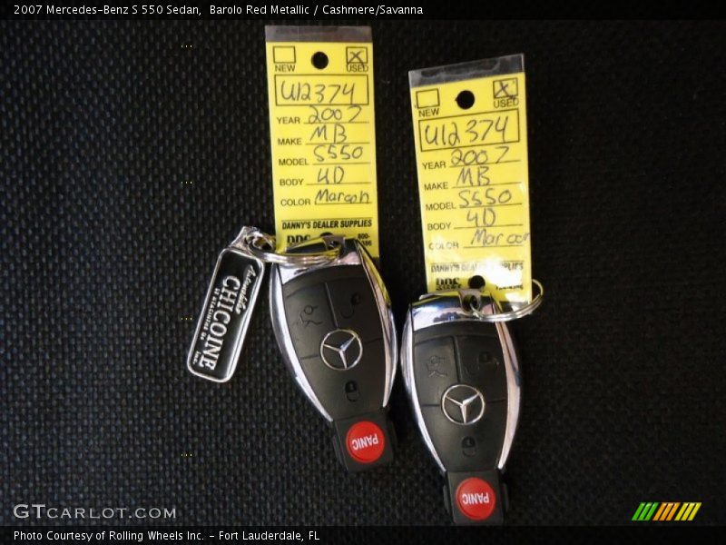 Keys of 2007 S 550 Sedan