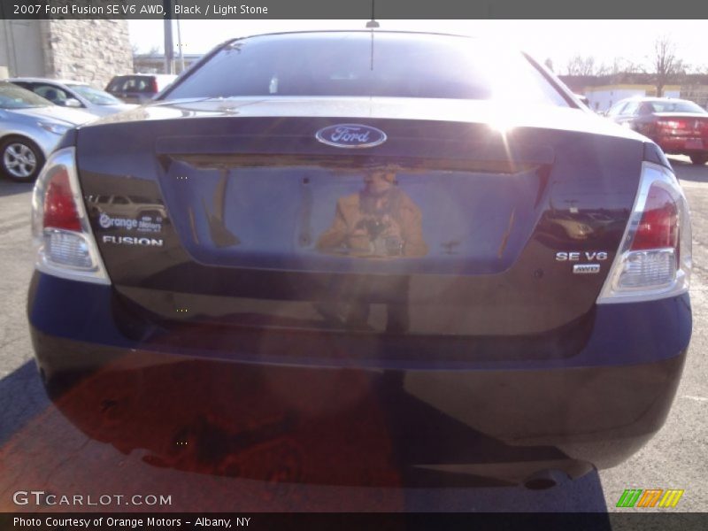 Black / Light Stone 2007 Ford Fusion SE V6 AWD