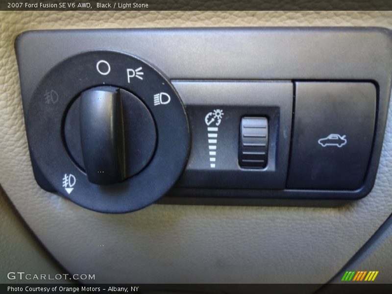 Black / Light Stone 2007 Ford Fusion SE V6 AWD