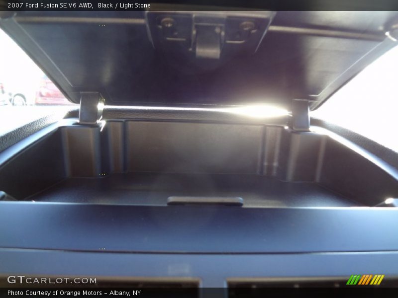 Black / Light Stone 2007 Ford Fusion SE V6 AWD