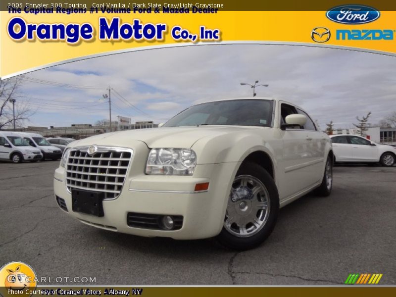 Cool Vanilla / Dark Slate Gray/Light Graystone 2005 Chrysler 300 Touring