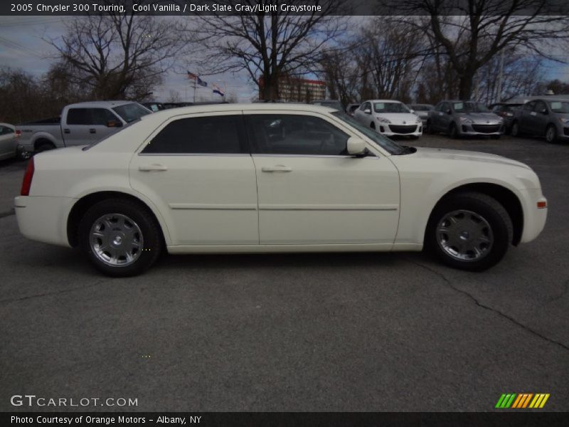 Cool Vanilla / Dark Slate Gray/Light Graystone 2005 Chrysler 300 Touring