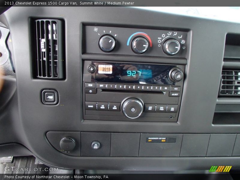 Summit White / Medium Pewter 2013 Chevrolet Express 1500 Cargo Van