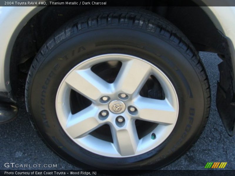 Titanium Metallic / Dark Charcoal 2004 Toyota RAV4 4WD