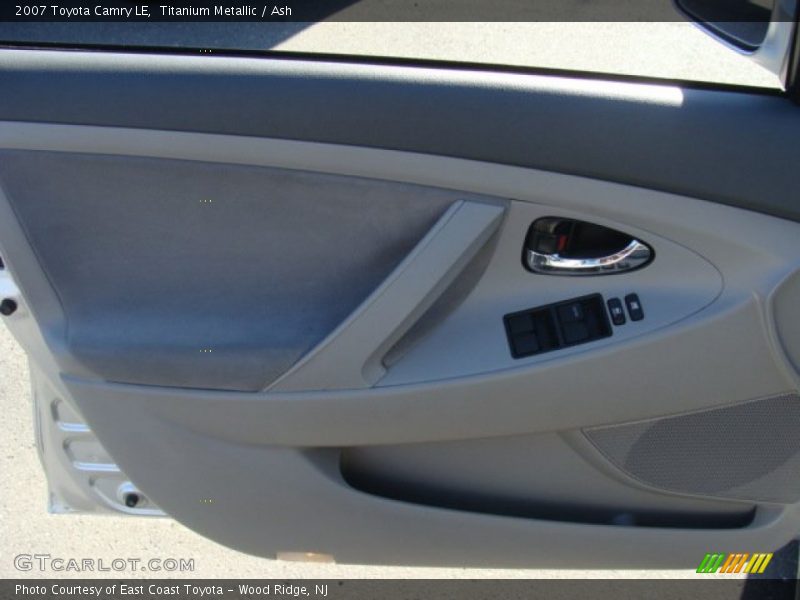 Titanium Metallic / Ash 2007 Toyota Camry LE