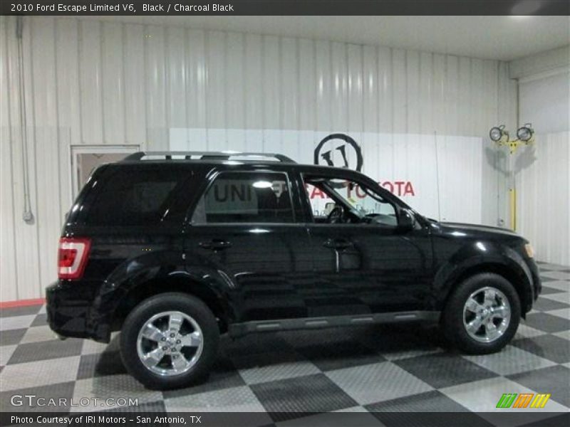 Black / Charcoal Black 2010 Ford Escape Limited V6