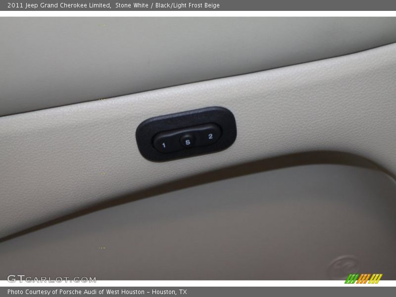 Stone White / Black/Light Frost Beige 2011 Jeep Grand Cherokee Limited